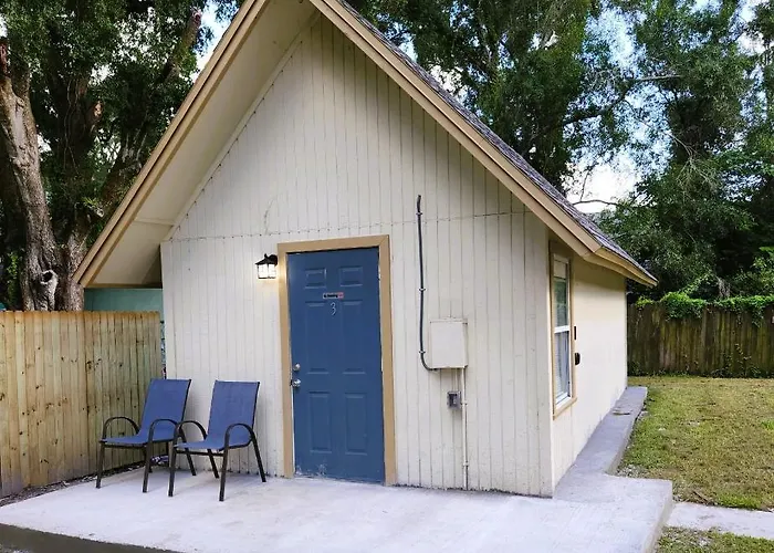 Cozy Cottage